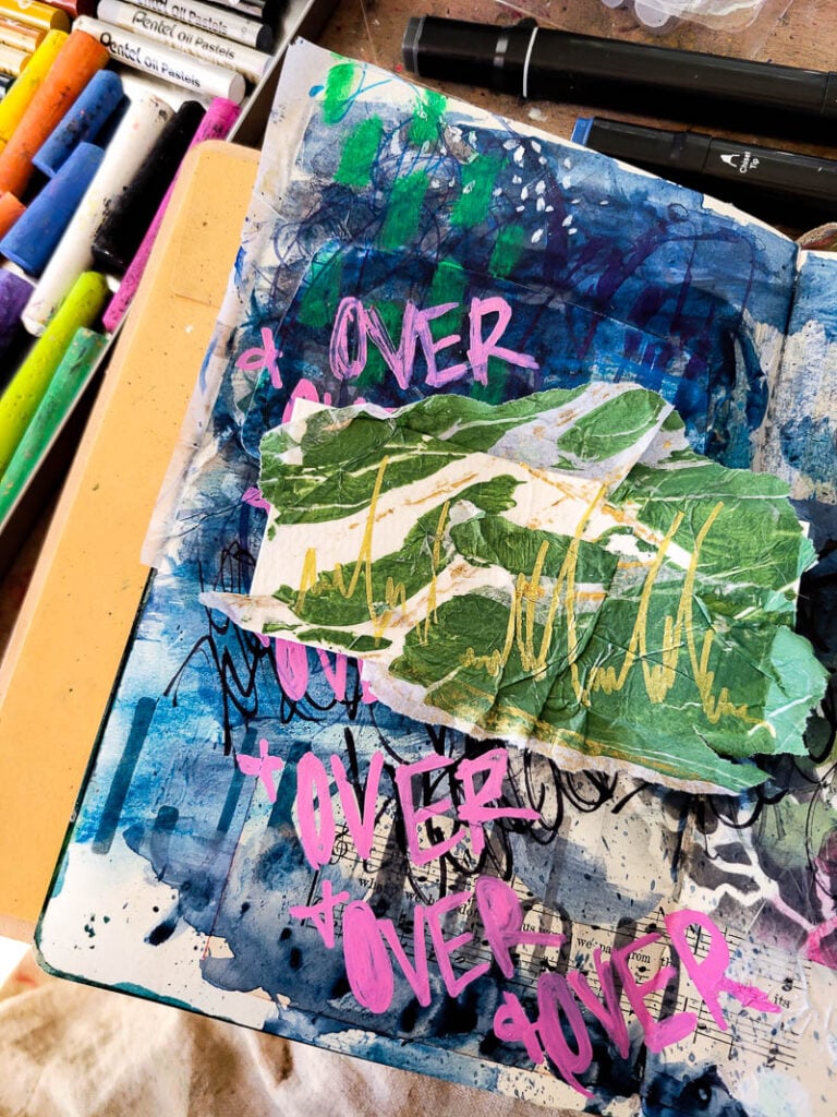 Faith based journaling ideas for beginners who want to start a prayer journal or Bible journaling practice. Easy mixed media techniques, scripture study prompts, and DIY journal tutorials focused on healing your heart and finding peace with God. Ideal for Christian women, creative journalers, and faith art lovers.