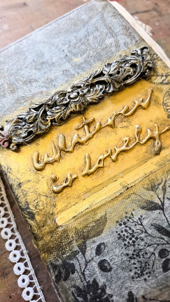 Creative chunky texture ideas for mixed media journaling, junk journals, and Bible journaling. Beginner friendly faith art techniques using layered embellishments, dimensional collage, textiles, and DIY texture ideas for bold creative journal pages.