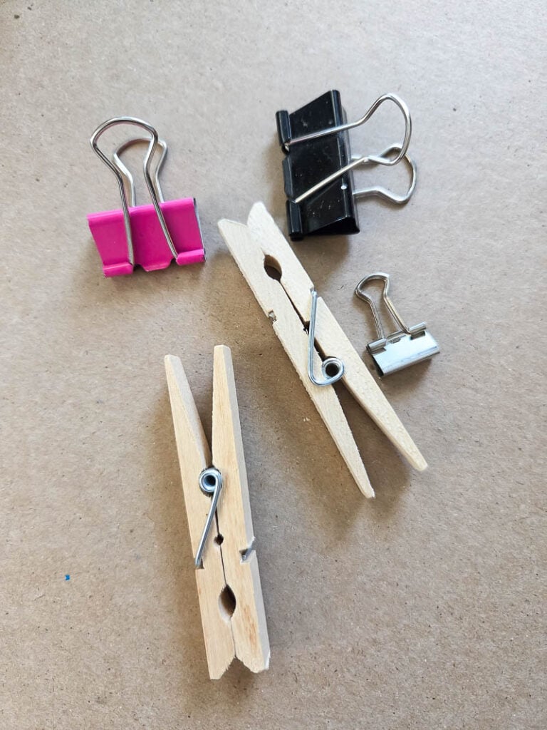 Everyday items that make great art supplies for mixed media art journaling. Use everyday household items as creative art tools to add simple texture and interest to your journaling practice.